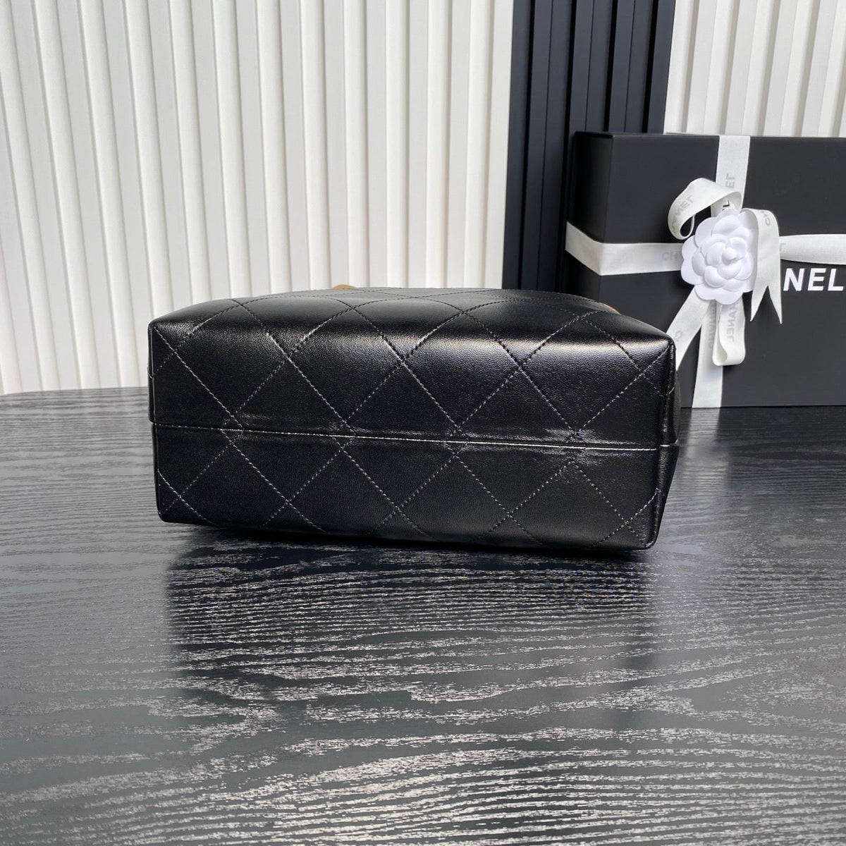 CHANEL 25S HOBO BAG 33 IN BROWN SUEDE AND BLACK CALFSKIN WITH GOLD HARDWARE